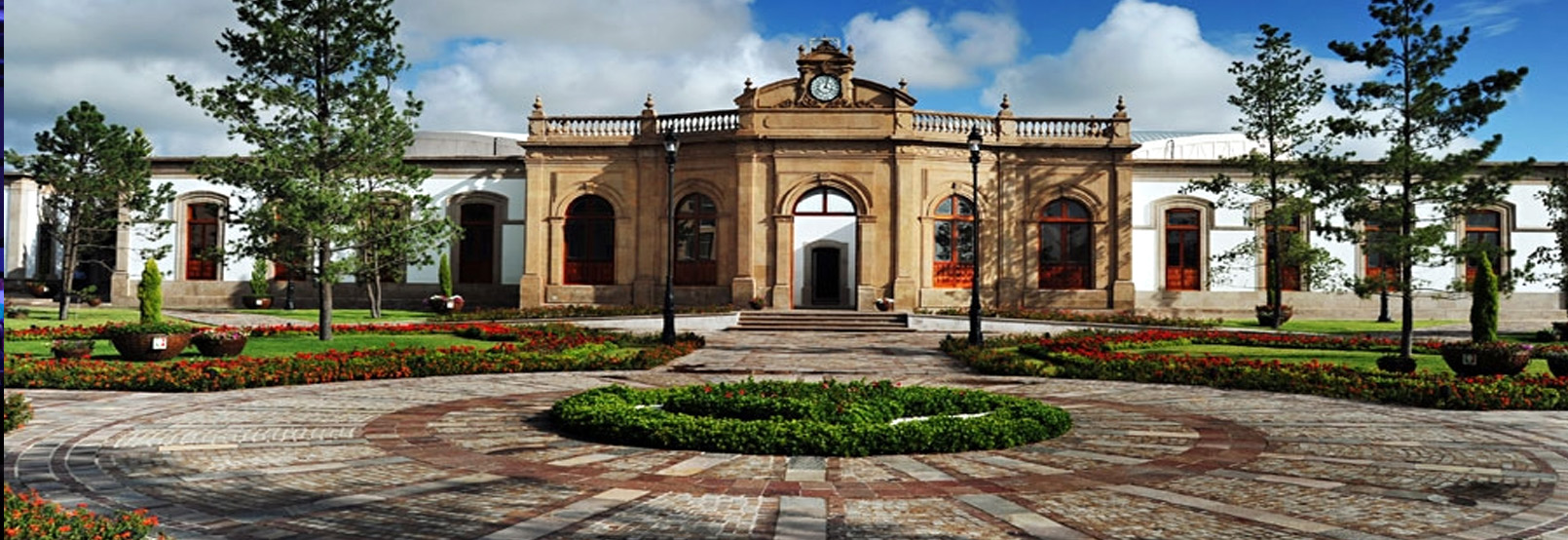 Centro Cultural y de Convenciones Bicentenario